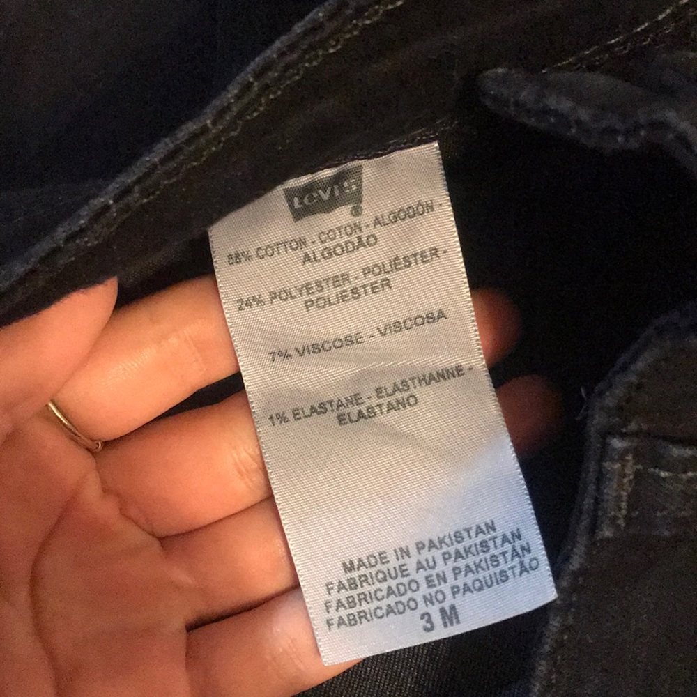 Levi’s Black Mid Rise Skinny Jeans - Picture 5 of 5
